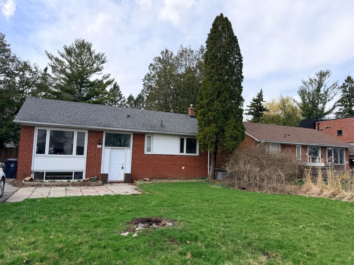 43 Hemford CRES, Toronto C13, ON M3B 2S4