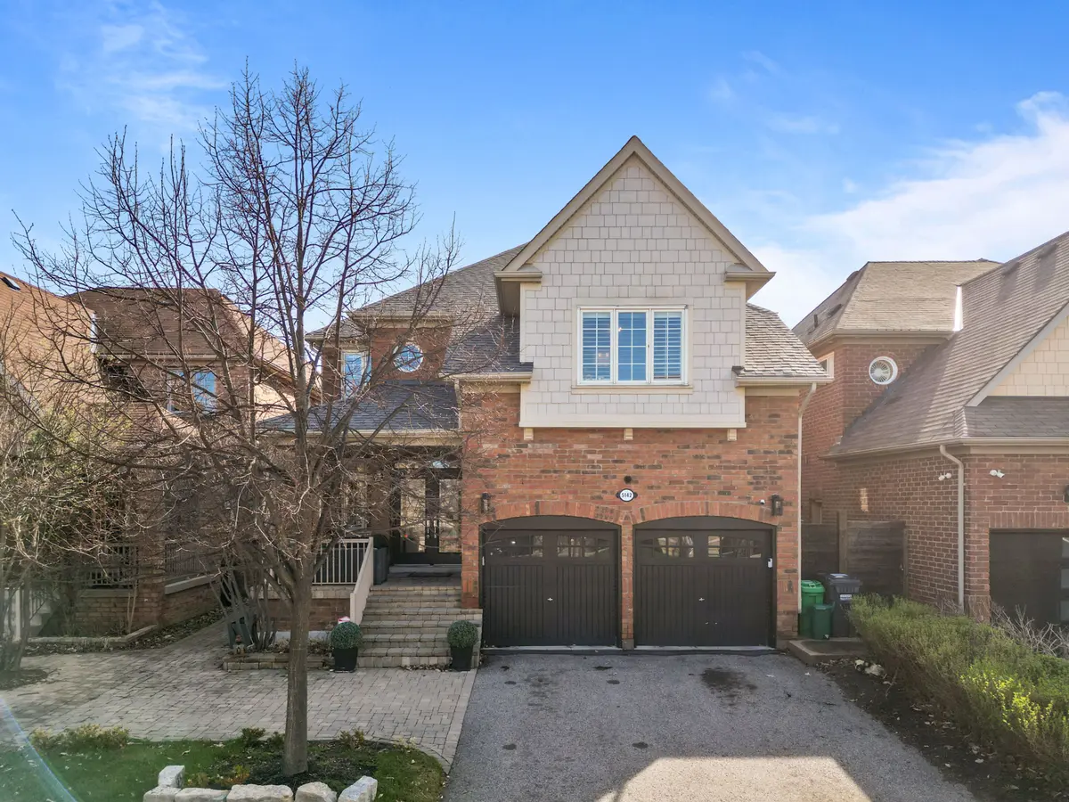 5142 Ancient Stone AVE, Mississauga, ON L5M 8A9