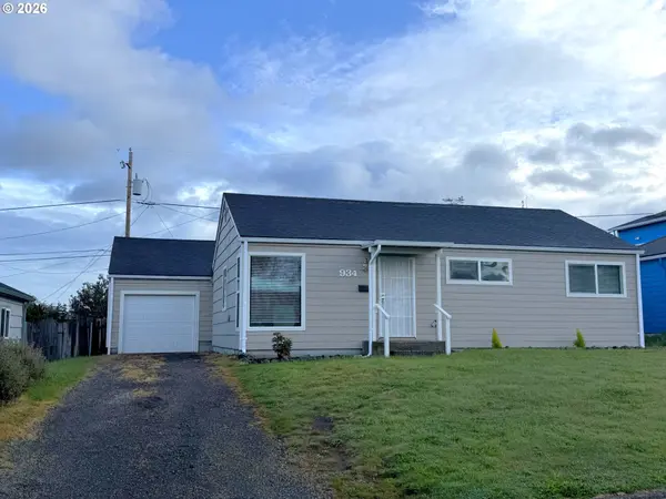 934 PACIFIC AVE, Coos Bay, OR 97420