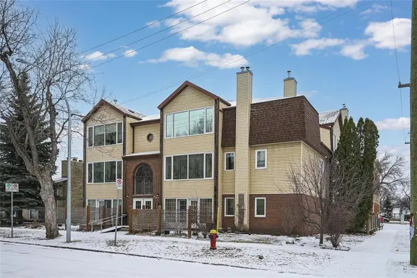 207 Masson ST, Winnipeg, MB R2H 0H3