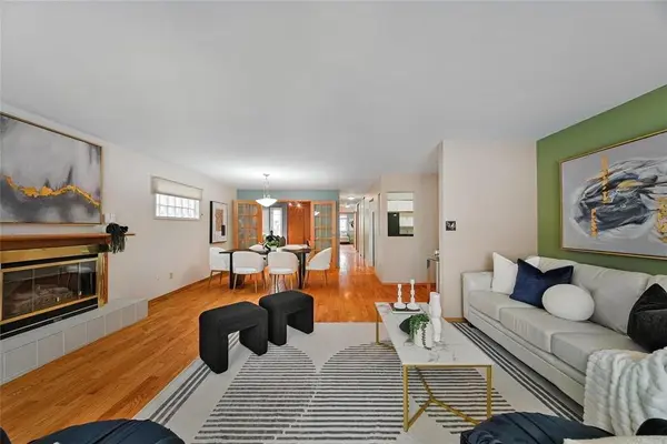 207 Masson ST, Winnipeg, MB R2H 0H3