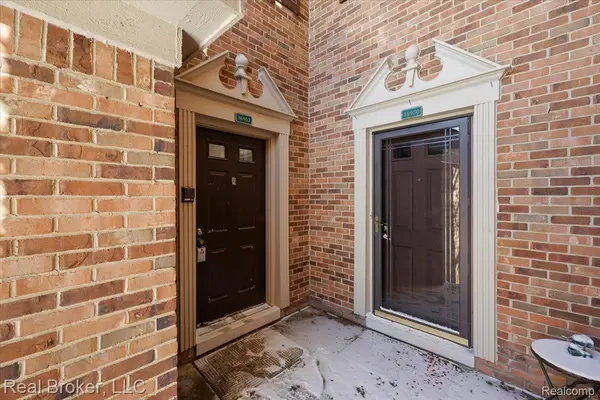 36952 Ridgedale CT, Farmington Hills, MI 48331