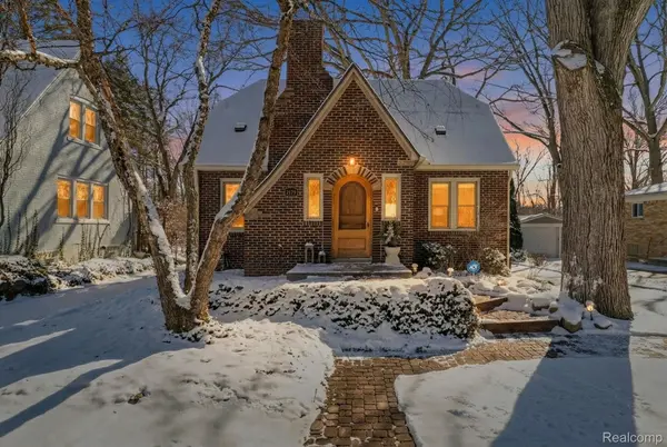 2179 Avondale ST, Sylvan Lake, MI 48320