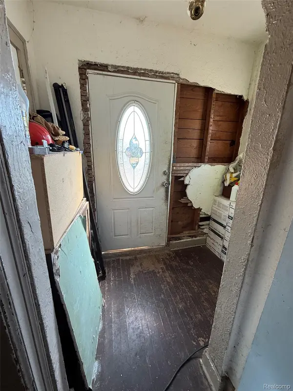 15709 Turner ST, Detroit, MI 48238