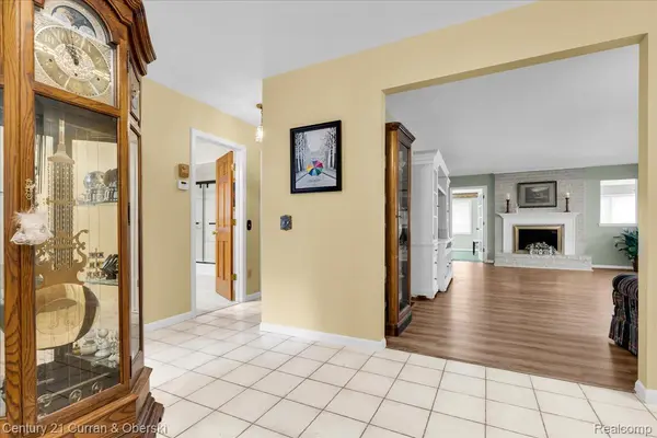 13741 Chestnut ST, Southgate, MI 48195