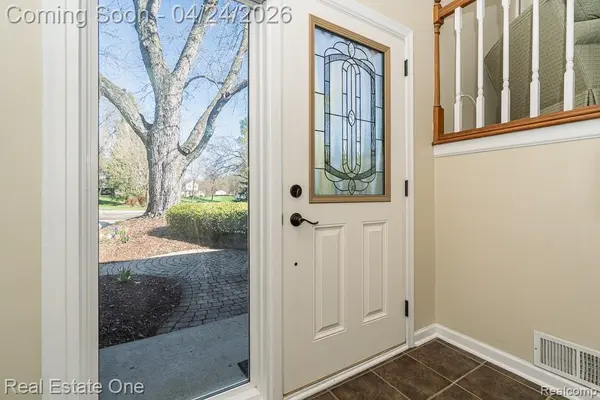 1841 Fair Oak CT, Rochester Hills, MI 48309