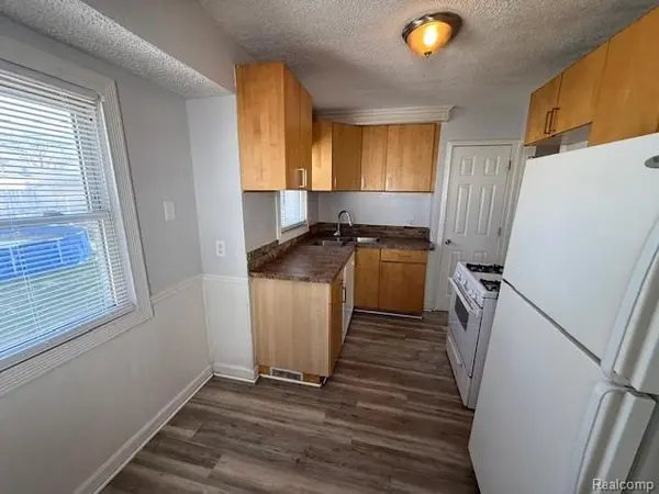 21760 Gascony AVE, Eastpointe, MI 48021