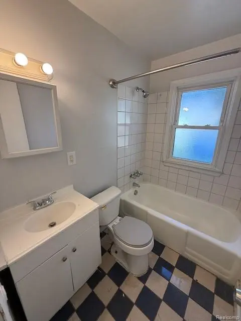 21760 Gascony AVE, Eastpointe, MI 48021