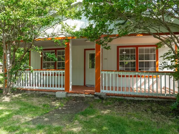 105 E North Street,  Itasca,  TX 76055