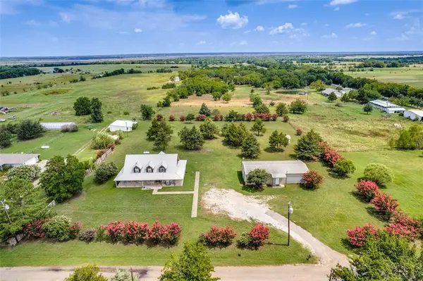 330 County Road 2904, Dodd City, TX 75438