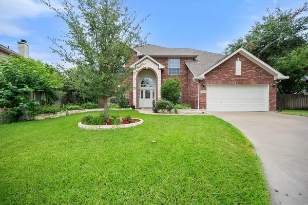 308 Faith Court, Burleson, TX 76028
