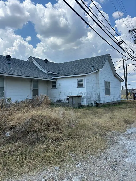 199 N Main Street, Rhome, TX 76078