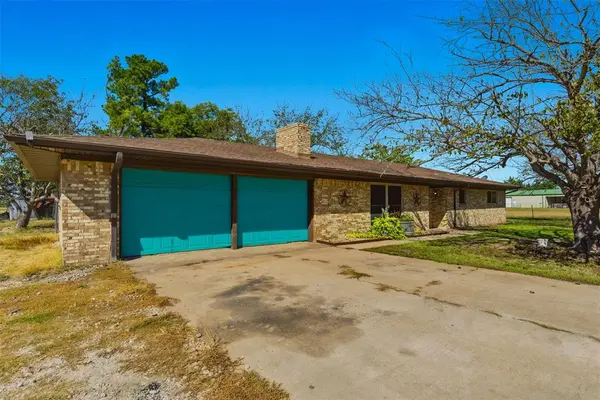 3264 County Road 2176, Greenville, TX 75402