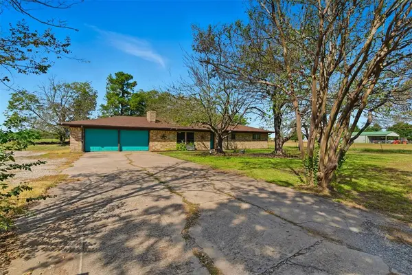 3264 County Road 2176, Greenville, TX 75402