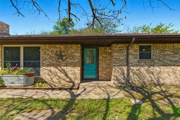 3264 County Road 2176, Greenville, TX 75402