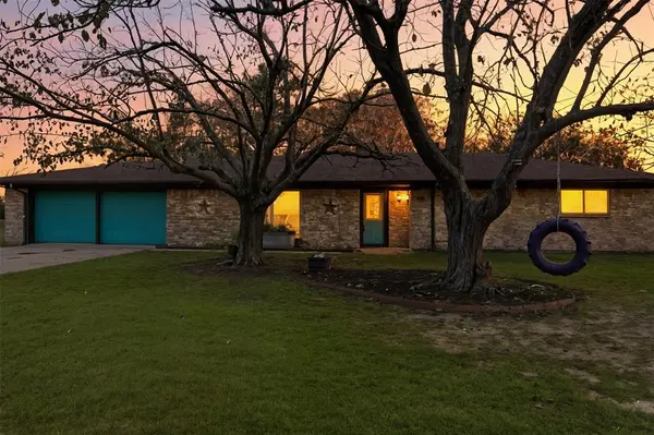 3264 County Road 2176, Greenville, TX 75402