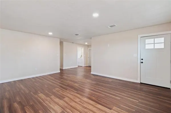 212 E 2nd Street, Coleman, TX 76834