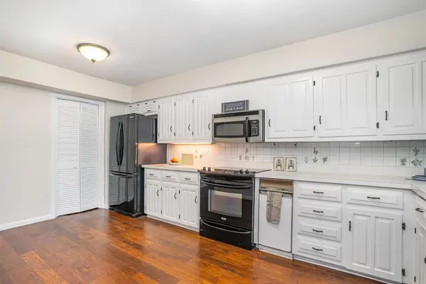 2945 Country Place Circle, Carrollton, TX 75006