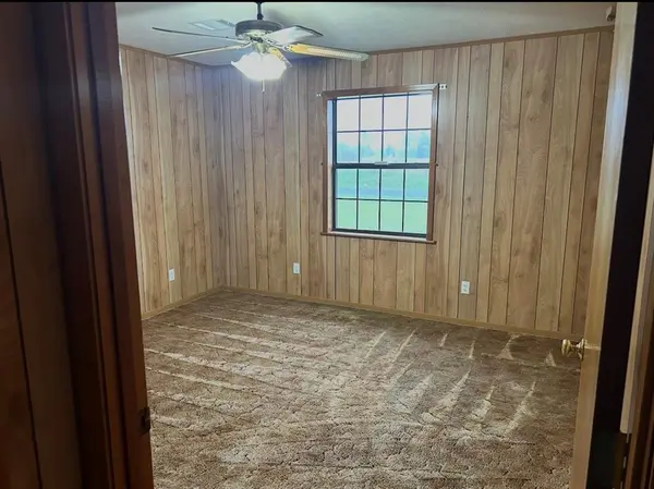 3091 Chipmunk Road, Gilmer, TX 75644