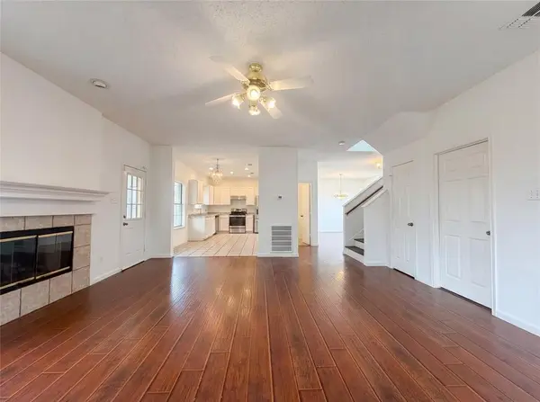 4515 Harpers Ferry Drive, Grand Prairie, TX 75052