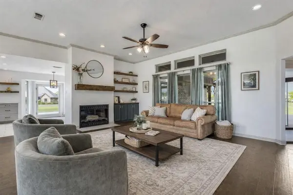 897 Cypress Point Drive, Gunter, TX 75058