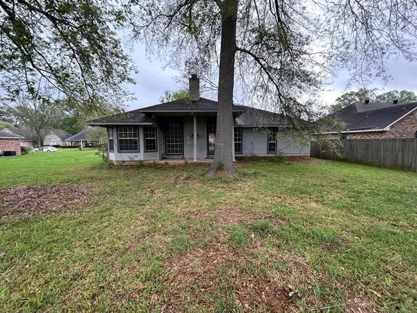 10448 Meadowview Drive, Keithville, LA 71047