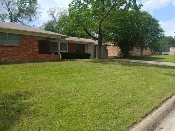 2008 Terbet Lane, Fort Worth, TX 76112