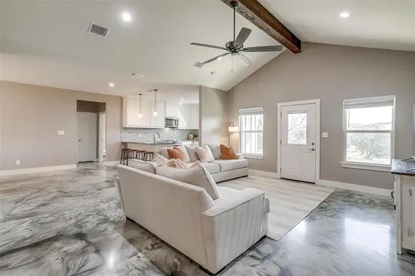 105 Ruidoso Way, Mineral Wells, TX 76067