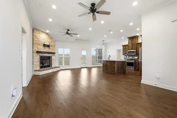 809 Schneider Road, Howe, TX 75459