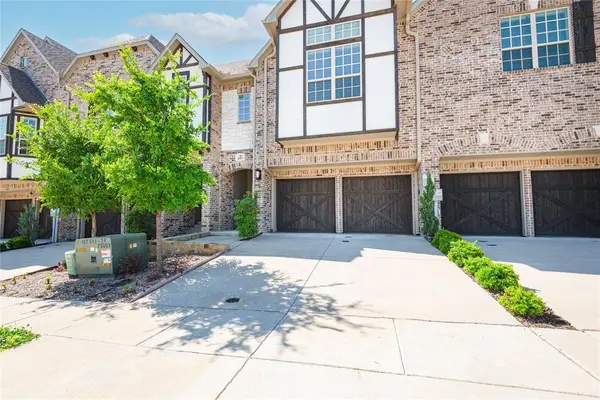 107 Harwood Drive #C13, Lewisville, TX 75067