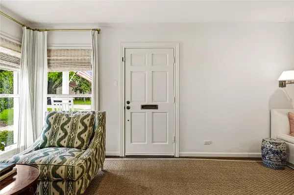 8115 Chadbourne Road, Dallas, TX 75209