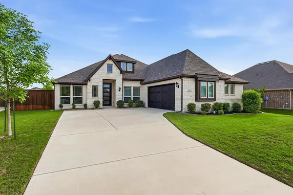 4054 Grove Valley Road, Midlothian, TX 76065