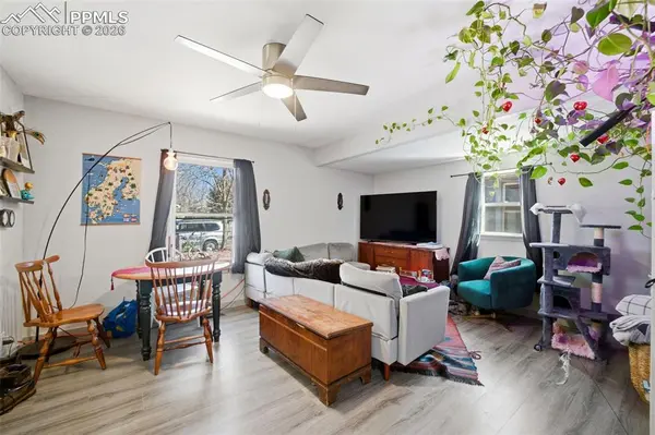 315 W Monument ST, Colorado Springs, CO 80905