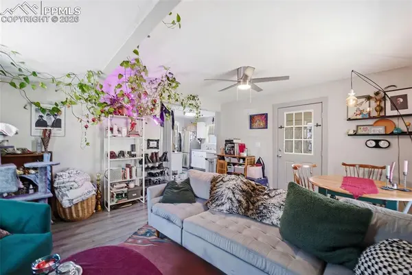 315 W Monument ST, Colorado Springs, CO 80905