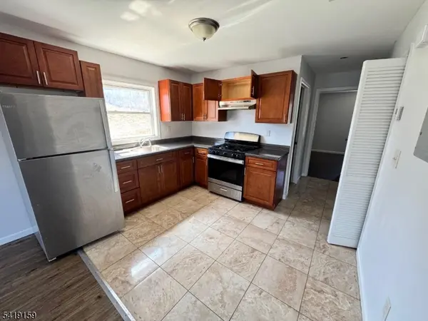 202 Mill St, Paterson City, NJ 07501