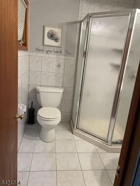 77 Goldfinch Ln, West Milford Twp., NJ 07421