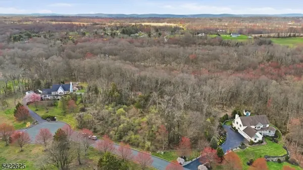 18 Meadow Ridge Rd, Knowlton Twp., NJ 07832