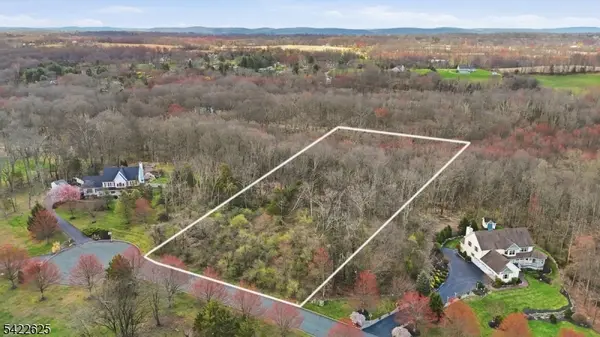 18 Meadow Ridge Rd, Knowlton Twp., NJ 07832