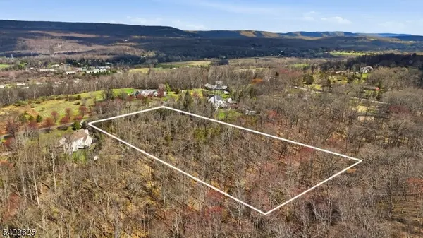 18 Meadow Ridge Rd, Knowlton Twp., NJ 07832