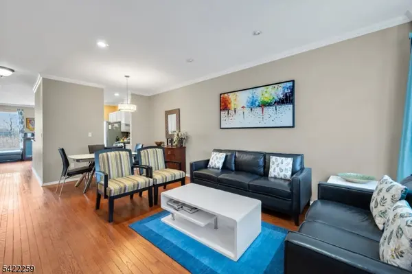 17 Gordon Cir, Parsippany-troy Hills Twp., NJ 07054