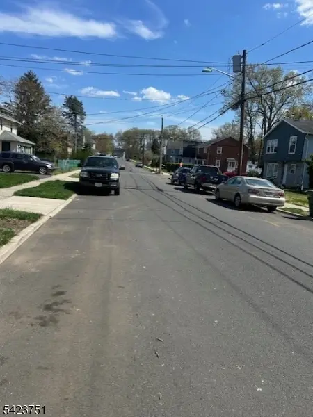 427 Robins St, Roselle Boro, NJ 07203