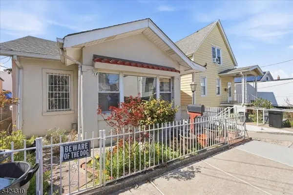 4701 Aschoff Pl, North Bergen Twp., NJ 07047