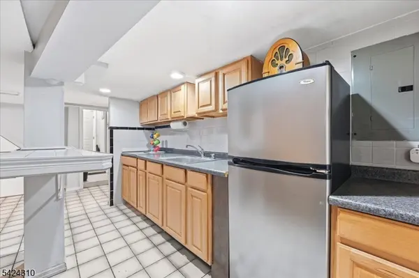 4701 Aschoff Pl, North Bergen Twp., NJ 07047