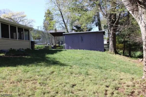 12 Mary Ann Rd, Jefferson Twp., NJ 07438