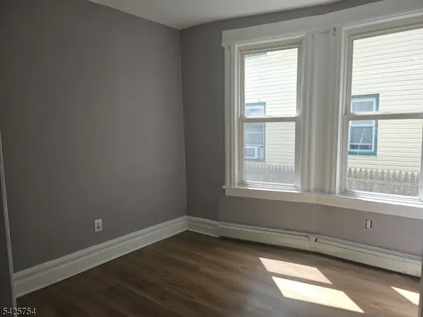 234 Smith St, Newark City, NJ 07106