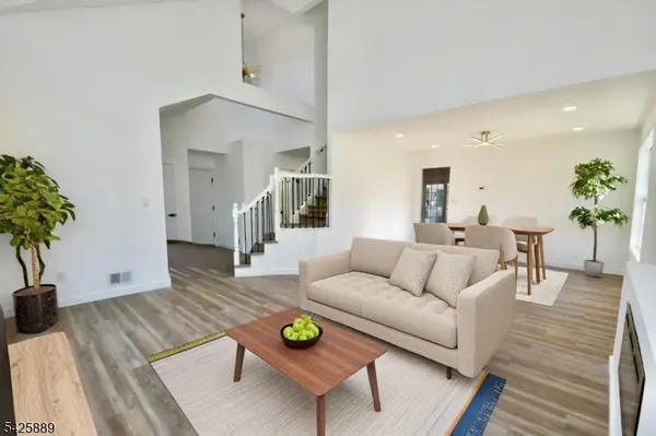 13 Apple Ridge Rd, Vernon Twp., NJ 07461