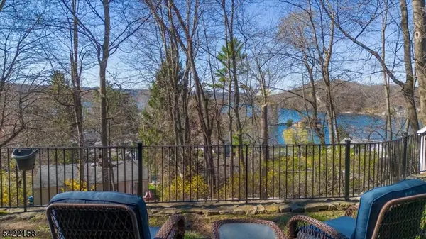 25 Indian Trl, Sparta Twp., NJ 07871