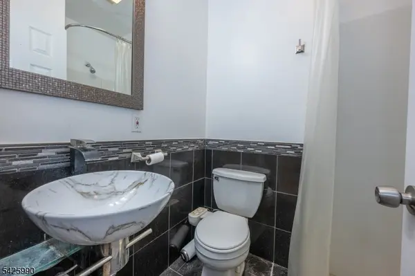 12 Garfield Ave #1, Garfield City, NJ 07026