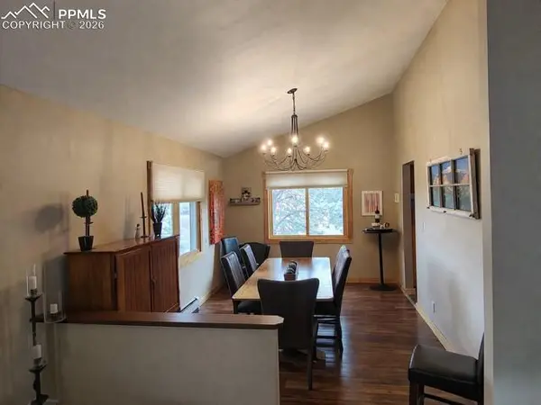 810 Broadview PL, Colorado Springs, CO 80904