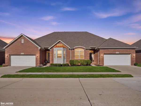 46899 Cynthia DR, Macomb Twp, MI 48044